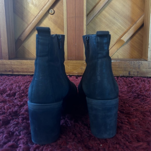 VAGABOND BLACK PLATFORM BOOTS SIZE 7 (38) WOMENS - Picture 3 of 4